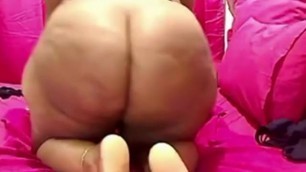 Ebony BBW Fucks her Huge Ass with Dildo on Webcam